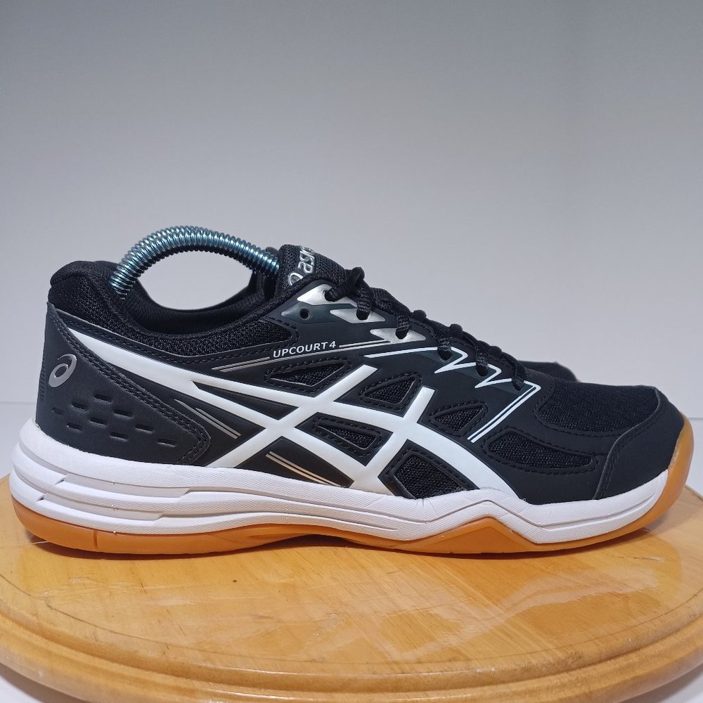 ASICS Women's Upcourt 4 Court Shoes